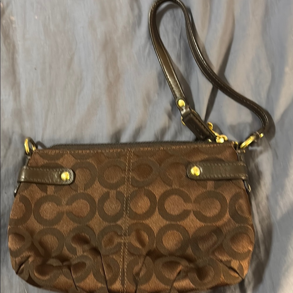 New Brown Coach Signature Wrist Bag - Picture 2 of 3
